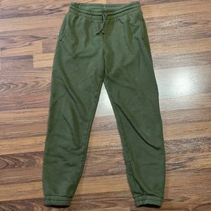 Aritzia TNA sweat pants